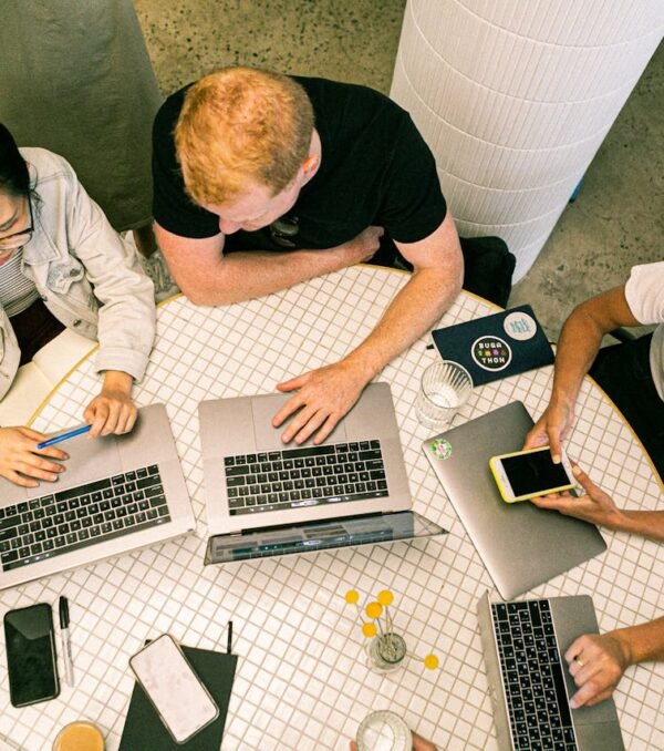 pexels-canvastudio-3194521